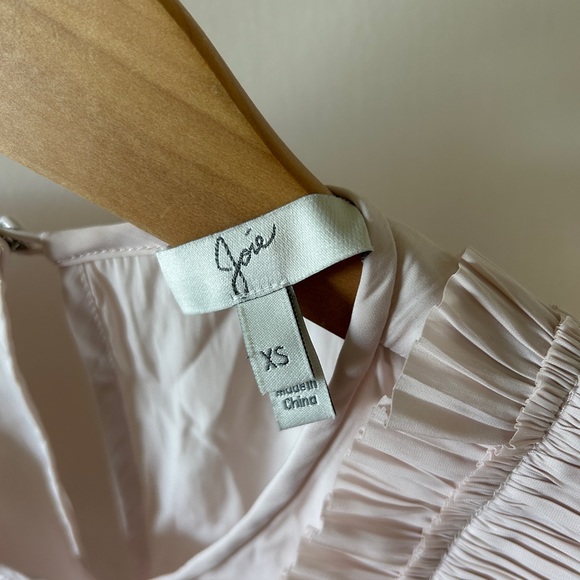 Super cute summer blouse! - Picture 4 of 4